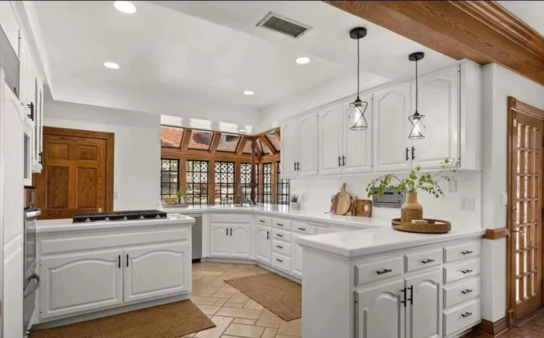 Irely Kitchen 768x478